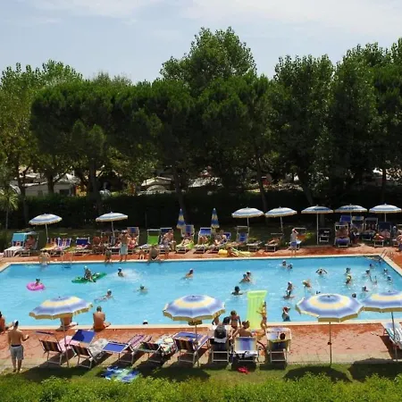 Inviting Holiday In Castiglione Del Lago With Garden *