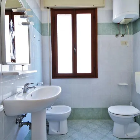 Inviting Holiday In Castiglione Del Lago With Garden Borghetto (Umbria)