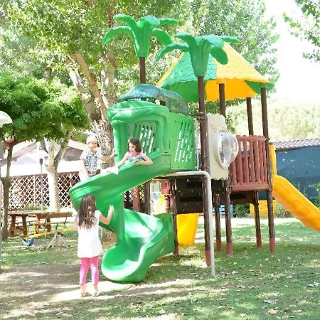 Inviting Holiday In Castiglione Del Lago With Garden Borghetto (Umbria)